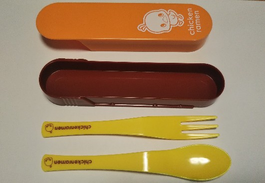 セブンイレブン限定】チキンラーメンひよこちゃんスプーン&フォークが